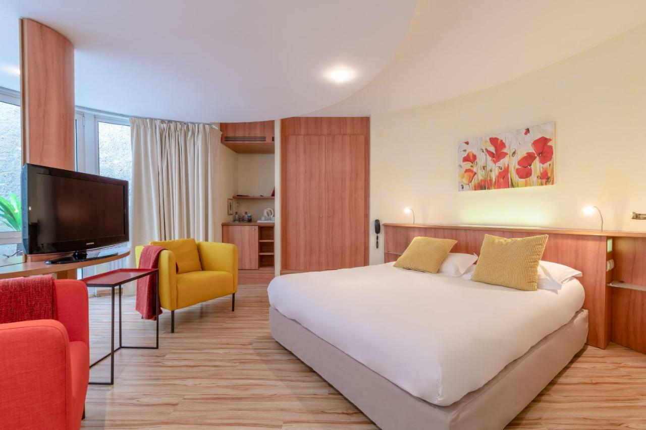 Auberge Du Poids Public Logis Hotel Saint-Felix-Lauragais ภายนอก รูปภาพ